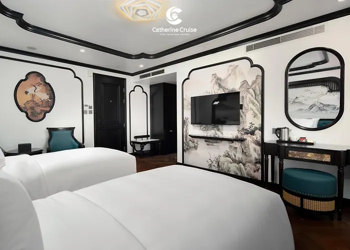 Catherine Cruises Bay  5*