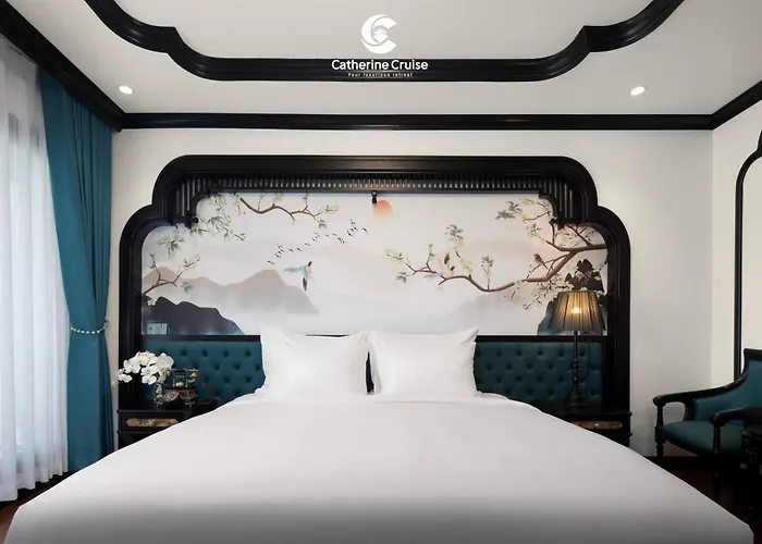 Catherine Cruises Bay 5*