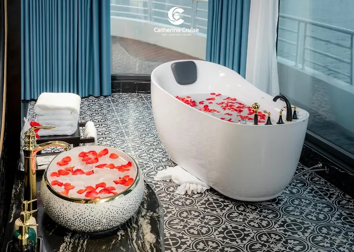 Catherine Cruises Bay 5*