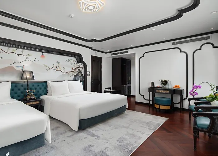 Catherine Cruises Bay  5*