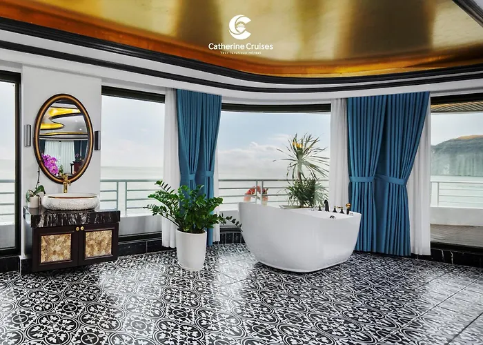Catherine Cruises Bay Hạ Long